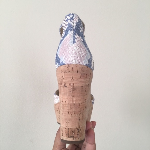 Vince Camuto Tatchen Snake Print Espadrille - Picture 4 of 7